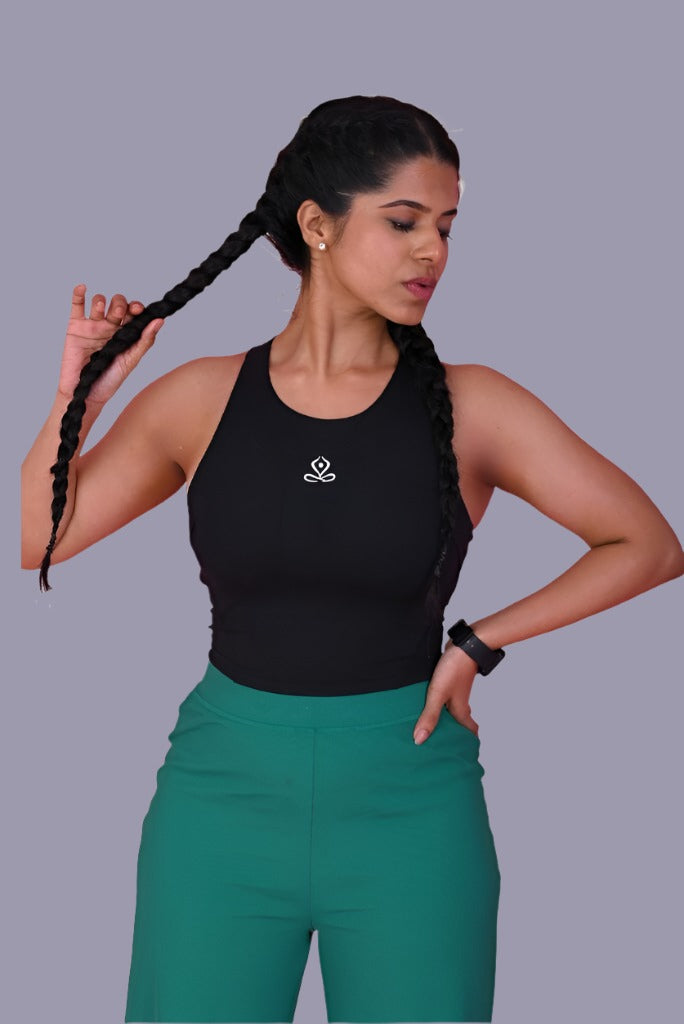 The Momentum Top/ Bra in Black YOGINIS
